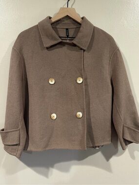 New with Tags Women’s Double-Breasted Wool Cropped Coat in Taupe - Medium/Large